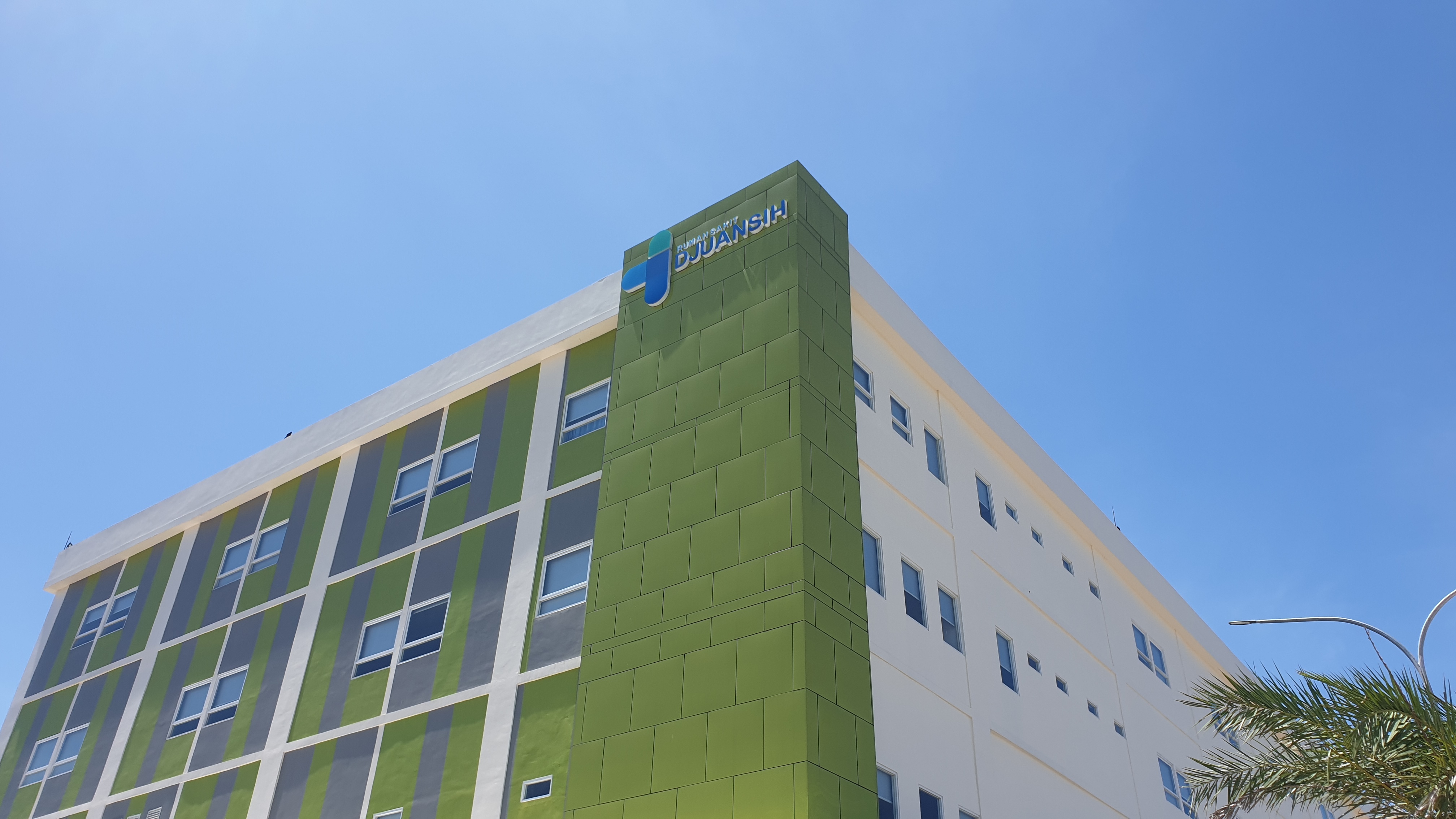 Modern Healthcare Facility